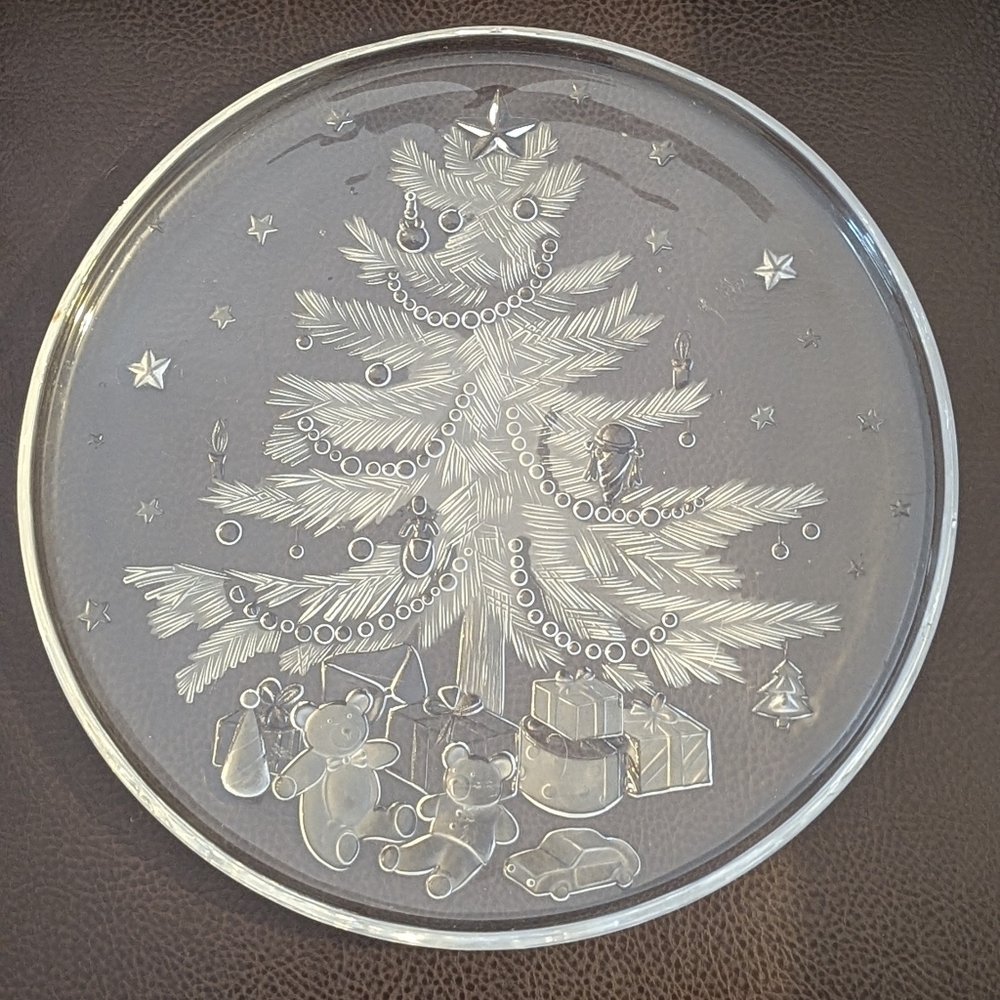 VINTAGE ETCHED GLASS CHRISTMAS PLATTER